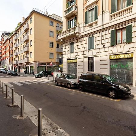 Ferrari - Ac -Wifi - Flexyrent Apartment Милано Екстериор снимка